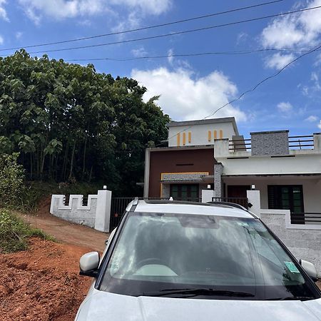 טריואנדרום Kattil Farm Stay Varkala מראה חיצוני תמונה